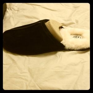 Size 7 Ugg Slippers